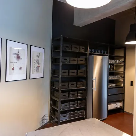 אכסניה Sir Toby's Midtown