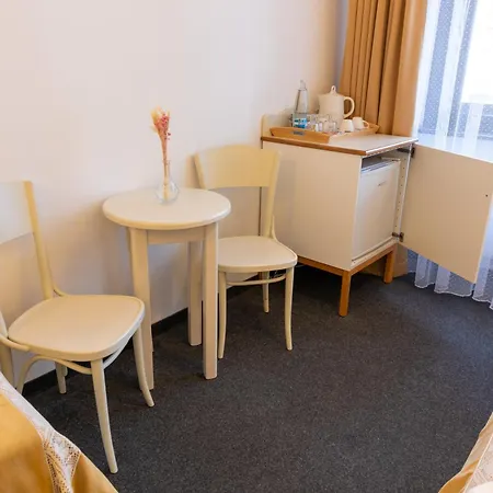 Sir Toby's Midtown * Prague