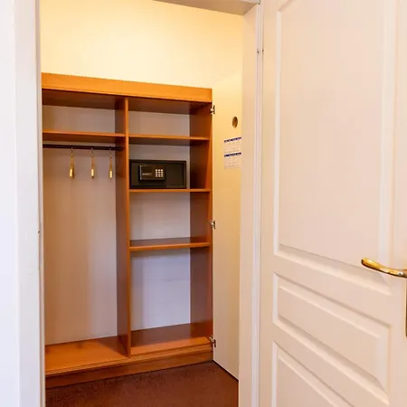 Sir Toby's Midtown Hostel Prague