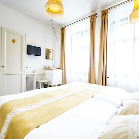 Sir Toby's Midtown *