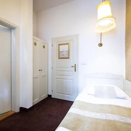 Sir Toby's Midtown * Prague