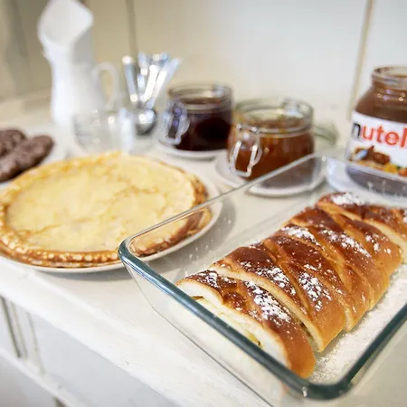 Sir Toby's Midtown *