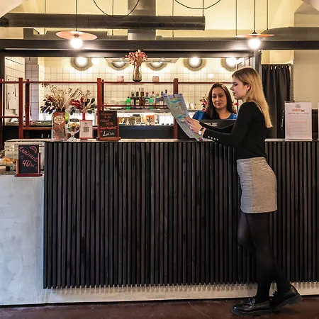 Sir Toby's Midtown *