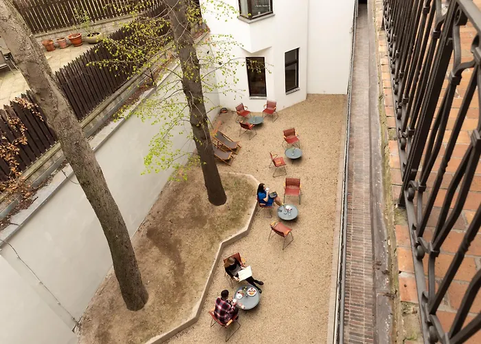 Hostel Sir Toby's Midtown