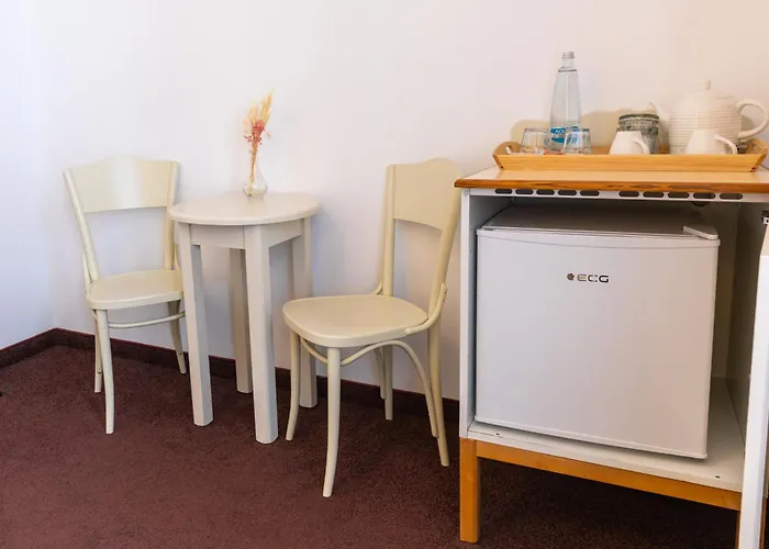 Sir Toby's Midtown *